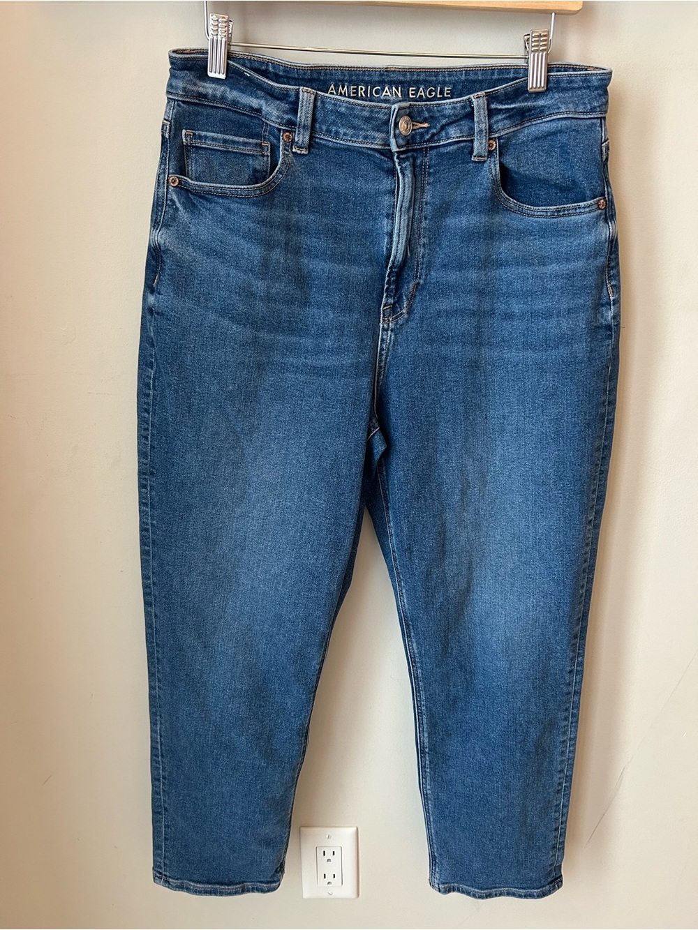 American Eagle Outfitters Mid Blue Ankle Crop Jeans
